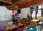 Sat Samapta Polres Melawi Bakti Sosial Bersihkan Lingkungan Gereja Kristen Desa Sungai Bakah