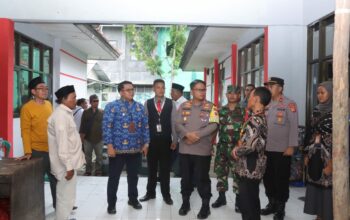 Pastikan Keamanan dan Kesiapan Personil, Kapolres Tinjau Rapat Pleno Rekapitulasi Pemilu 2024 Tingkat PPK di seluruh wilayah Kabupaten Indramayu 
